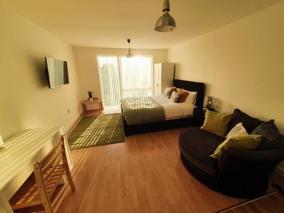 Contemporary Modern Studio Apartment - City Centre Birmingham Buitenkant foto